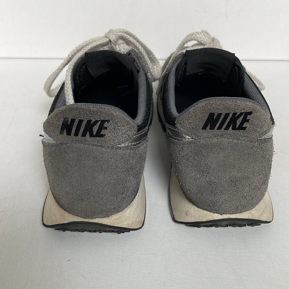 Nike: Day Tripper Sneaker - Picture 6 of 9